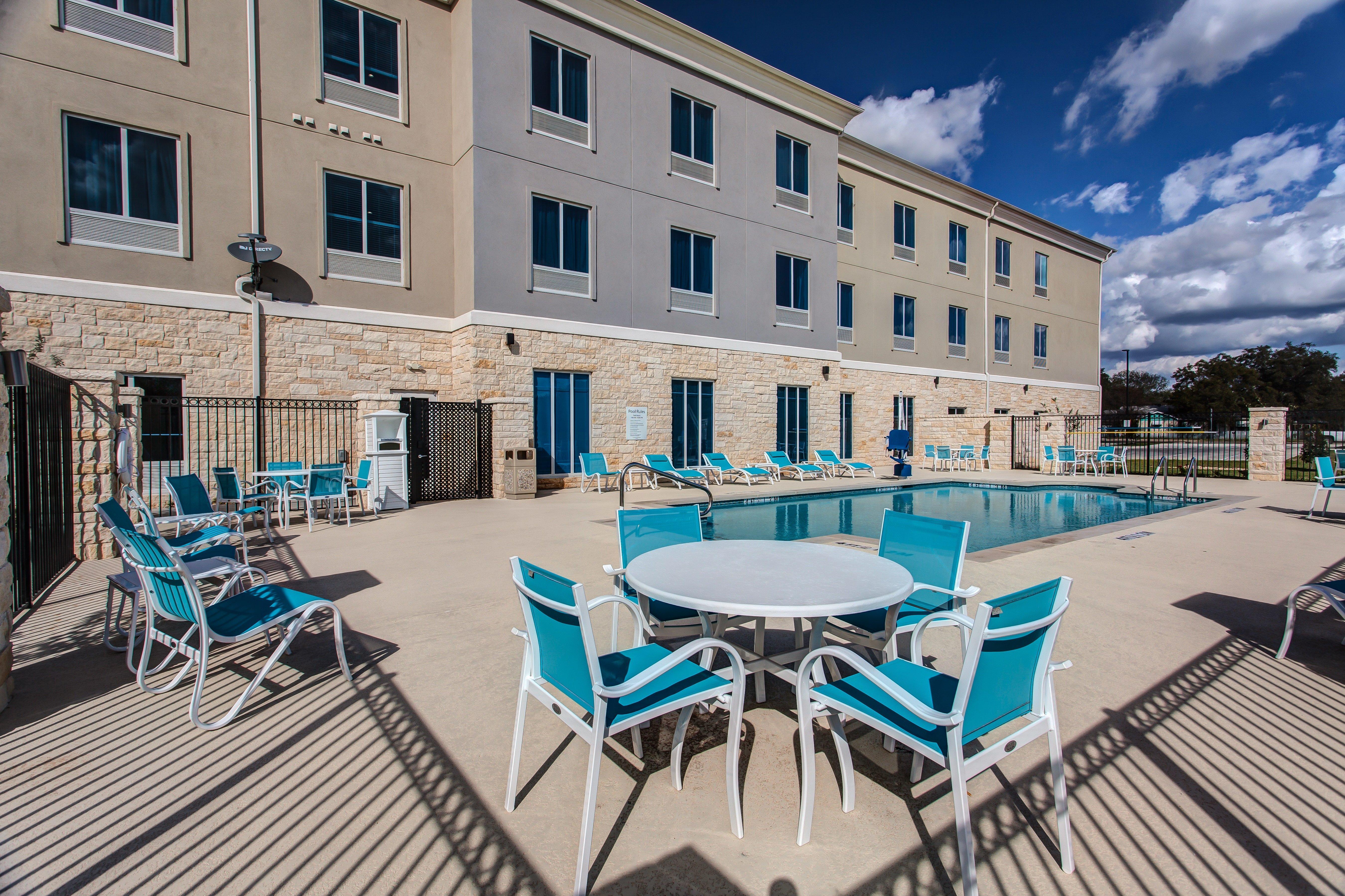 Holiday Inn Express & Suites Gatesville - N. Ft Hood By Ihg Экстерьер фото